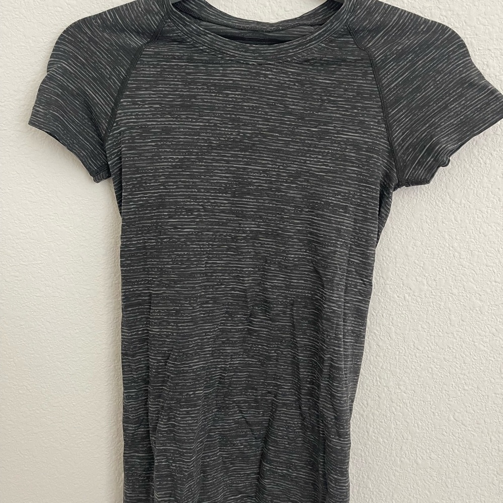 Lululemon Gray Striped Short Sleeve Top